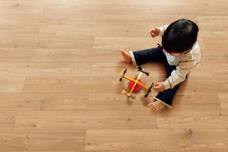 Ogrzewanie podłogowo i panele 