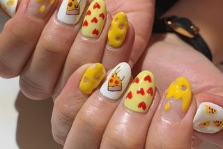 Serowy manicure, cheese nails 