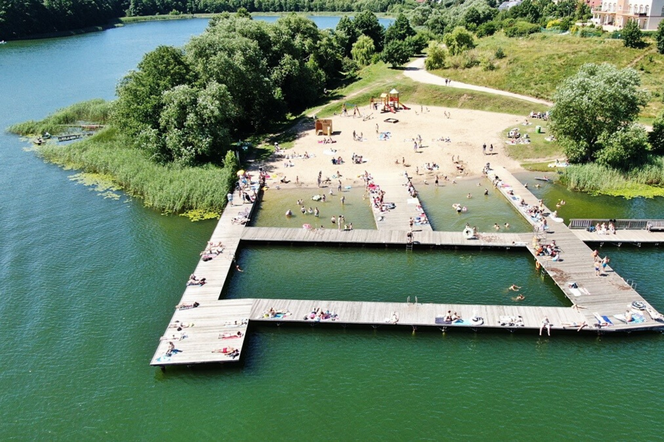 Mrągowskie kąpieliska nad jeziorem Czos