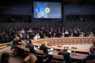 Rada NATO-Ukraina i rosyjska eksperymentalna rakieta balistyczna na bazie RS-26 Rubież