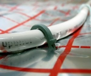Ogrzewanie podłogowe - zobacz, jak wygląda schemat układania rur