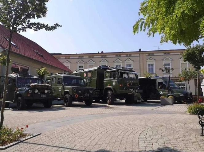 Ratownicy sprzedają swój wóz, żeby kupić dron do poszukiwań. Takiego nie ma nikt inny w województwie