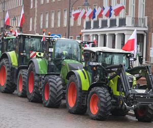 Protest rolników przed Urzędem Wojewódzkim w Gdańsku