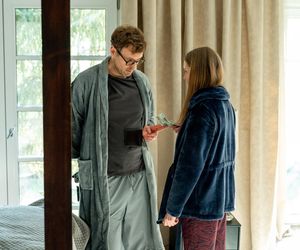 	M jak miłość odc. 1868. Sara (Nadia Smyczek), jej ojciec Dariusz Hoffman (Mateusz Rusin)