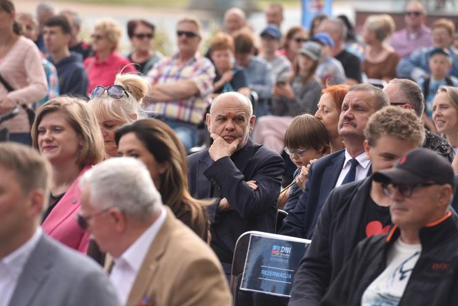 Kolorowa parada na otwarcie Dni Torunia. Przeszła przez serce toruńskiej starówki