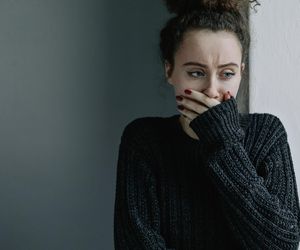 Polacy wydają na nie 8 miliardów rocznie. Nie wiedzą, że mogą uszkodzić wzrok i wątrobę