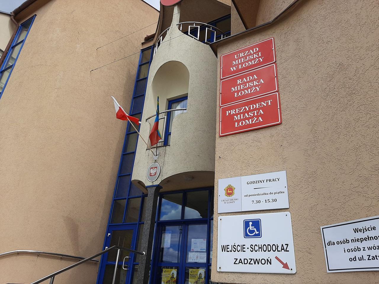 Teraz nie odbierzesz swojego prawka! Koronawirus w Urzędzie Miejskim w Łomży