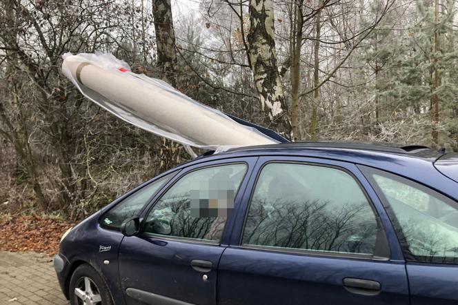 Rozogi. Kierowca wiózł dywan. Odpowie przed sądem