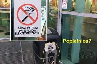 Zakaz palenia e-papierosów, ale możesz zapalić „tradycyjnego”! Obok jest jeszcze popielnica
