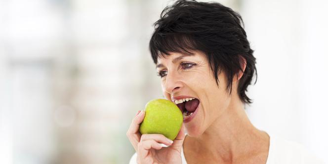 Dieta w okresie menopauzy. Co jeść, czego nie?