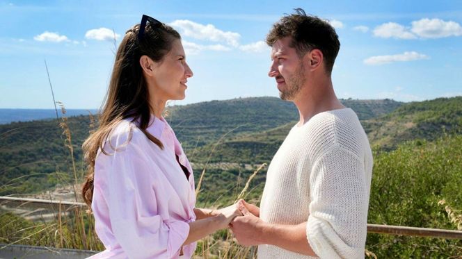 	Barwy szczęścia, odc. 3142. Justin (Jasper Sołtysiewicz), Regina (Kamila Kamińska)