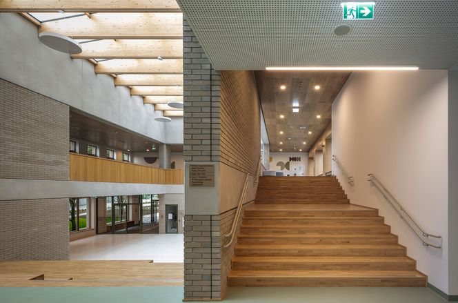 Szkoła Białołęka 18