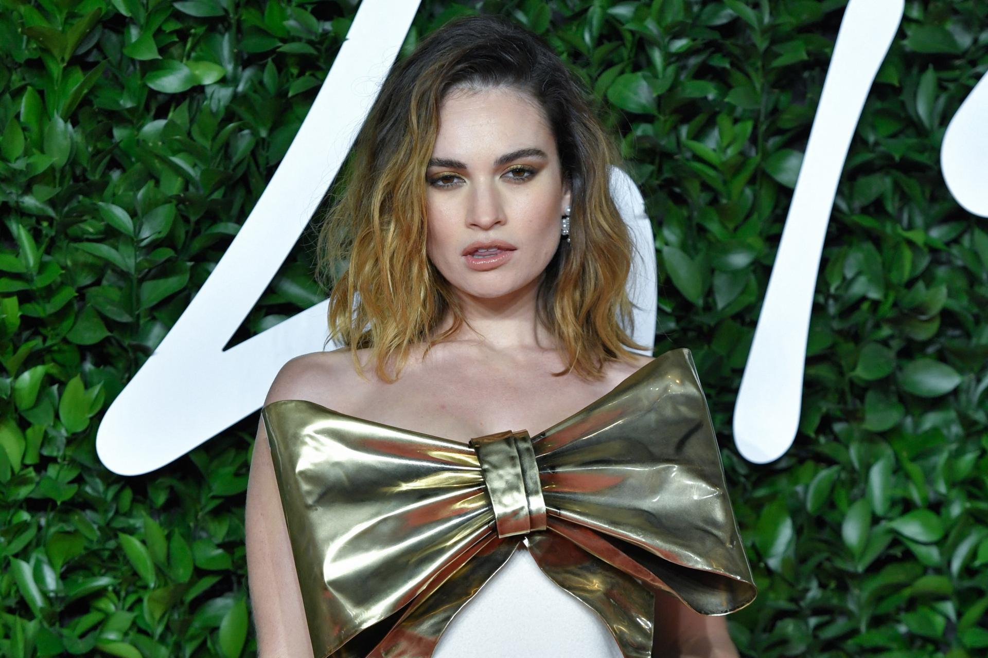 Lily James wystąpiła w telewizji pierwszy raz od romansu z ...