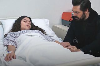 Dziedzictwo odc. 453 - streszczenie. Seher trafia do szpitala. Nie widać poprawy