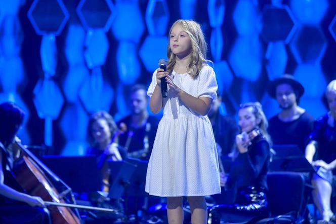 Ala Tracz zasłynęła, biorąc udział w programie The Voice Kids. Wokalistka reprezentowała też nasz kraj na Eurowizji Junior 2020.