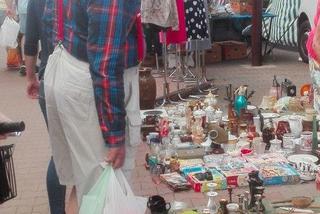 Janusz zapomniał skarpet