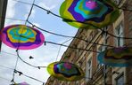 Nowe ozdoby nad ulicami w centrum Leszna 