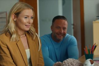 	Barwy szczęścia odc. 3037. Dominika (Karolina Chapko), Sebastian (Marek Krupski)