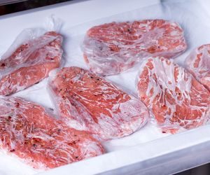 Jak zamrażać mięso? Jak długo można przechowywać mięso w zamrażalniku?