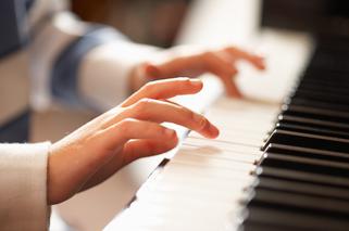 Lekcje muzyki rozwijają pamięć i ułatwiają naukę