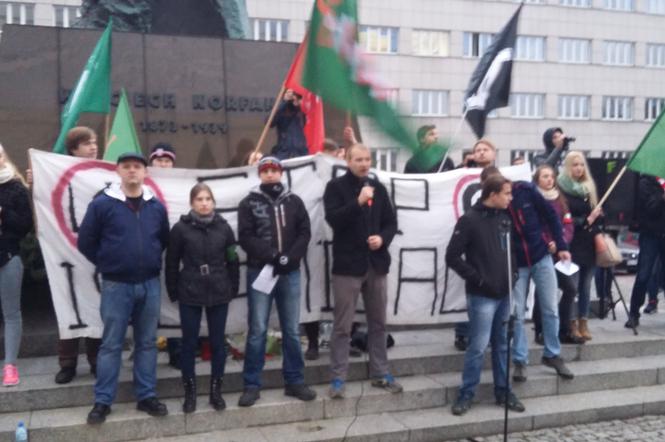 Demonstracja Polacy przeciw imigrantom [ZDJĘCIA]