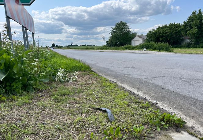 Tragiczny wypadek w Wojciechowie Kolonii Pierwszej. Nie żyje dwóch mężczyzn. Volvo uderzyło w szambiarkę