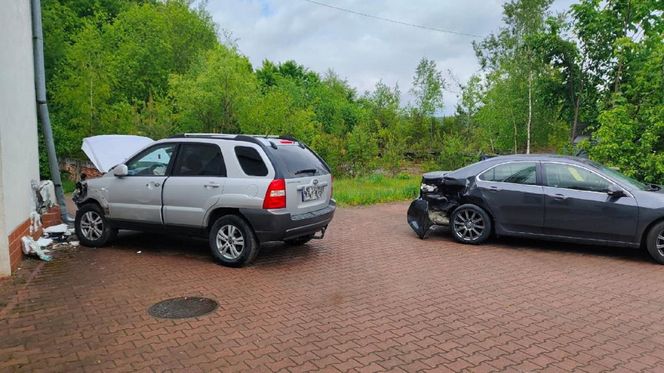 Przyjechał z żoną na badania. Cztery promile, brak prawa jazdy i „rajd” po szpitalnym parkingu