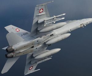 AIM 120 AMRAAM