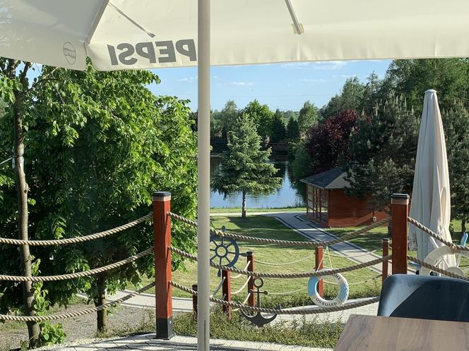 Restauracja "Przystań" znajduje się w Czarnowie tuż za wyjazdem z Bydgoszczy od strony Starego Fordonu