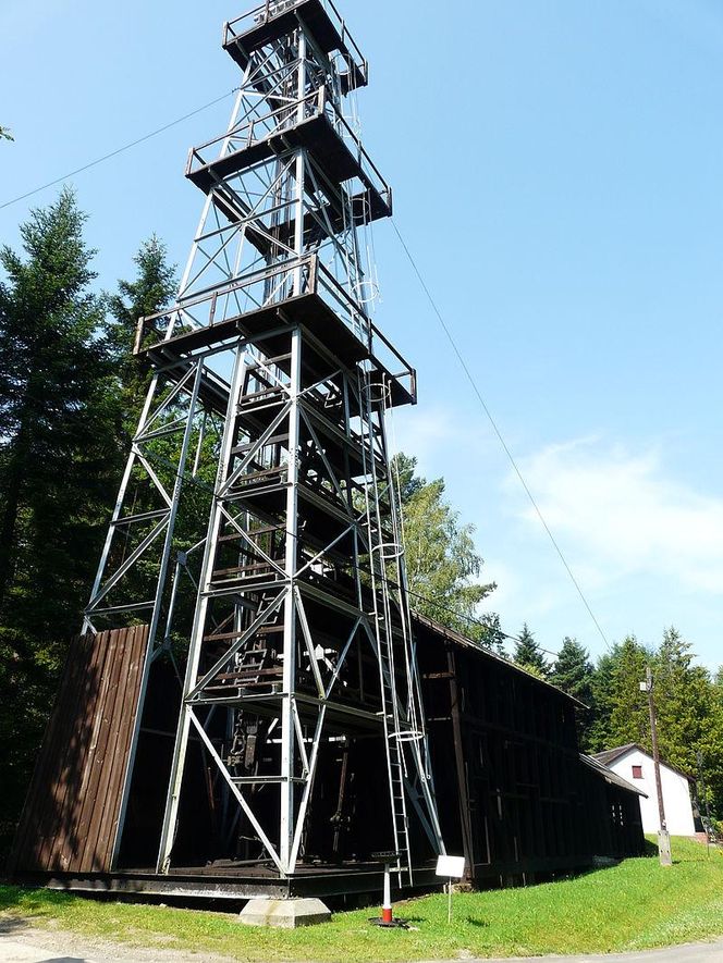 Kopalnia ropy naftowej w Bóbrce