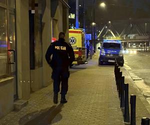 Spadł z drabiny i zginął. Tragiczny wypadek w pubie w Warszawie. Nie żyje 46-letni mężczyzna