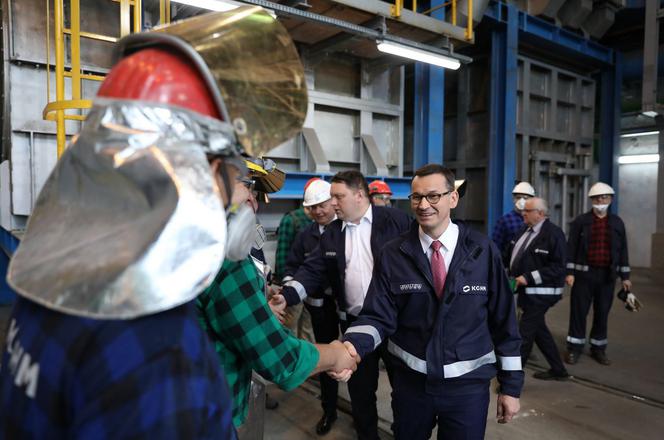 Premier Mateusz Morawiecki z wizytą w legnickiej Hucie Miedzi