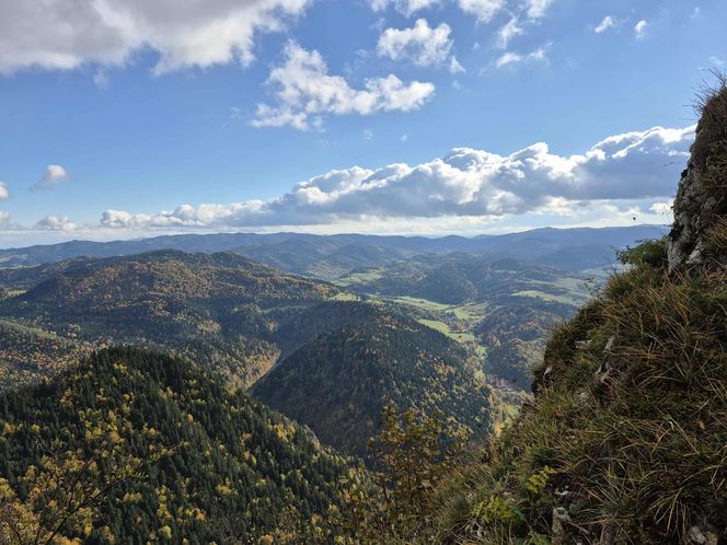 To jedno z najstarszych polskich uzdrowisk najpiękniej wygląda jesienią. Kurowali się w nim Sienkiewicz, Prus, Matejko i Konopnicka