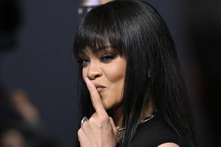 Rihanna robi bieliznę dla PANÓW! Założyłbyś coś takiego?