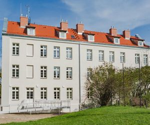Kamienica z muralem przedstawiającym Pawła Adamowicza 