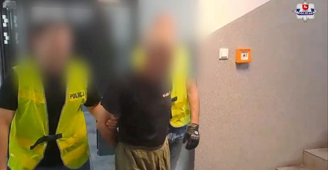 Ruszył z szablą na policjantów! Miał też granaty