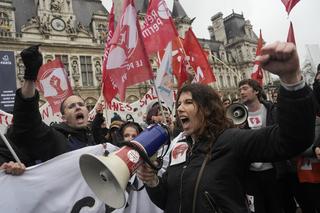 Niespokojnie we Francji. Wściekli ludzie wyszli na ulice po decyzji Rady Konstytucyjnej