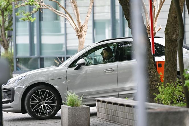 Roxie Węgiel -  tajemniczy fotelik w limuzynie