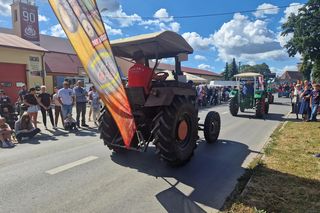 XXIII Międzynarodowy Festiwal Starych Ciągników i Maszyn Rolniczych im. Jerzego Samelczaka. Zdjęcia z parady i terenu festiwalu