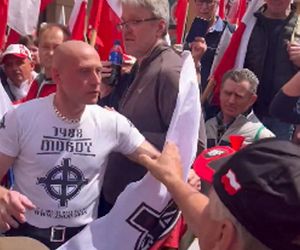 Incydent w Warszawie. Faszyści na marszu! Doszło do szarpaniny