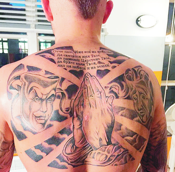 Dennis Rakels, Tatuaż