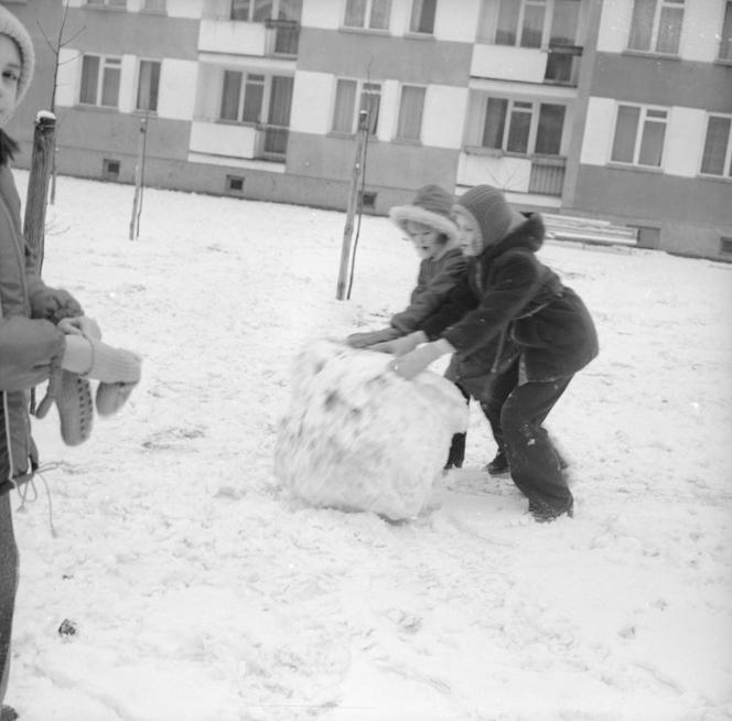 Ferie w Polsce przed laty: Tak dawniej spędzały je dzieci