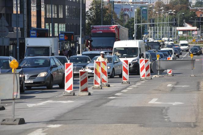 Roboty na Alei IX Wieków Kielc. Są utrudnienia