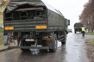 Rosyjskie drony nad Polską. Służby apelują do mieszkańców. Mówią o dezinformacji