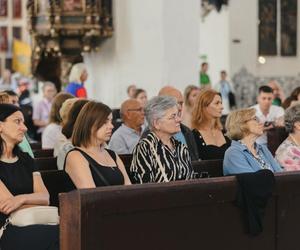 Koncert ku pamięci Pawła Adamowicza. Niezapomniany duet w Bazylice Mariackiej 