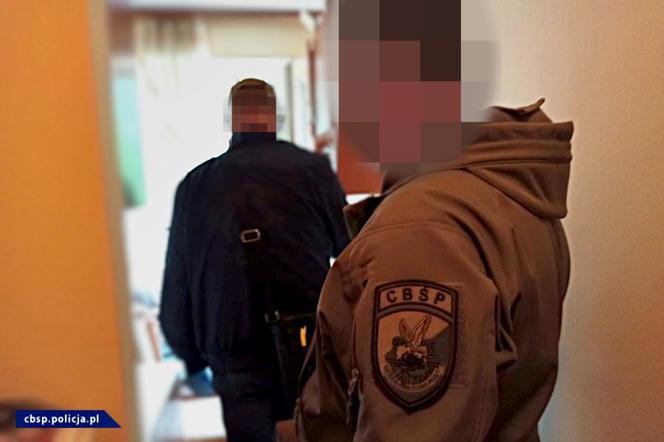 Tarnobrzeg. CBŚP rozbiło szajkę oszustów! Kilkumilionowe straty! [ZDJĘCIA]