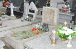 Nowy Sącz. Hieny cmentarne nie oszczędziły tablicy nagrobnej. Skandaliczna kradzież na cmentarzu