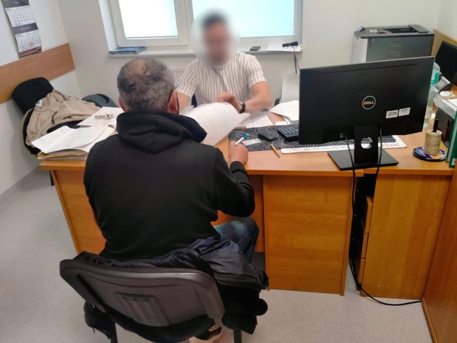 Turecki gang fałszerzy rozbity. 25 milionów złotych w podrobionych kosmetykach