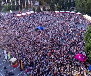 Dąbrowa Summer Festival 2023. W piątek, 7 lipca, wystąpili: Zenek Martyniuk z zespołem Akcent oraz grupa DiscoBoys