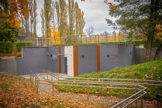 Co można mieć za 430 tys. zł? Niezłe mieszkanie. Mieszkańcy Tychów mają za to szalet